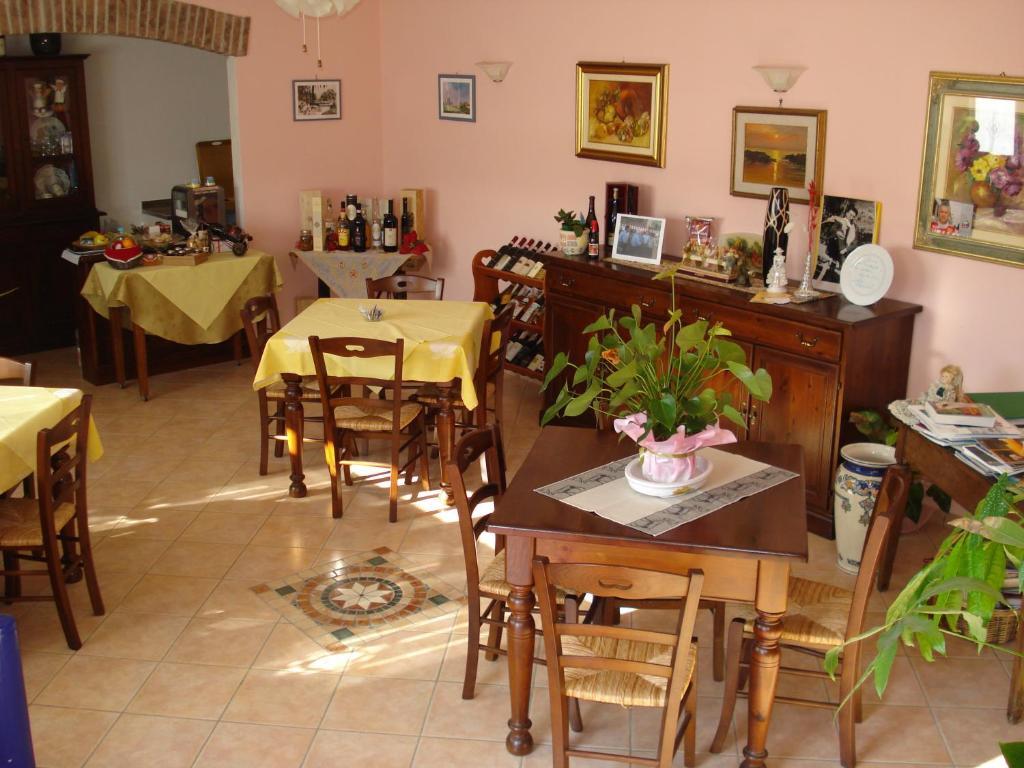 Agriturismo Ai Piacentini Санто-Стефано-Бельбо Экстерьер фото