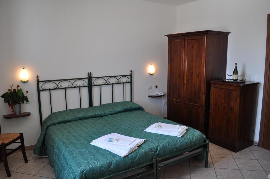 Agriturismo Ai Piacentini Санто-Стефано-Бельбо Экстерьер фото
